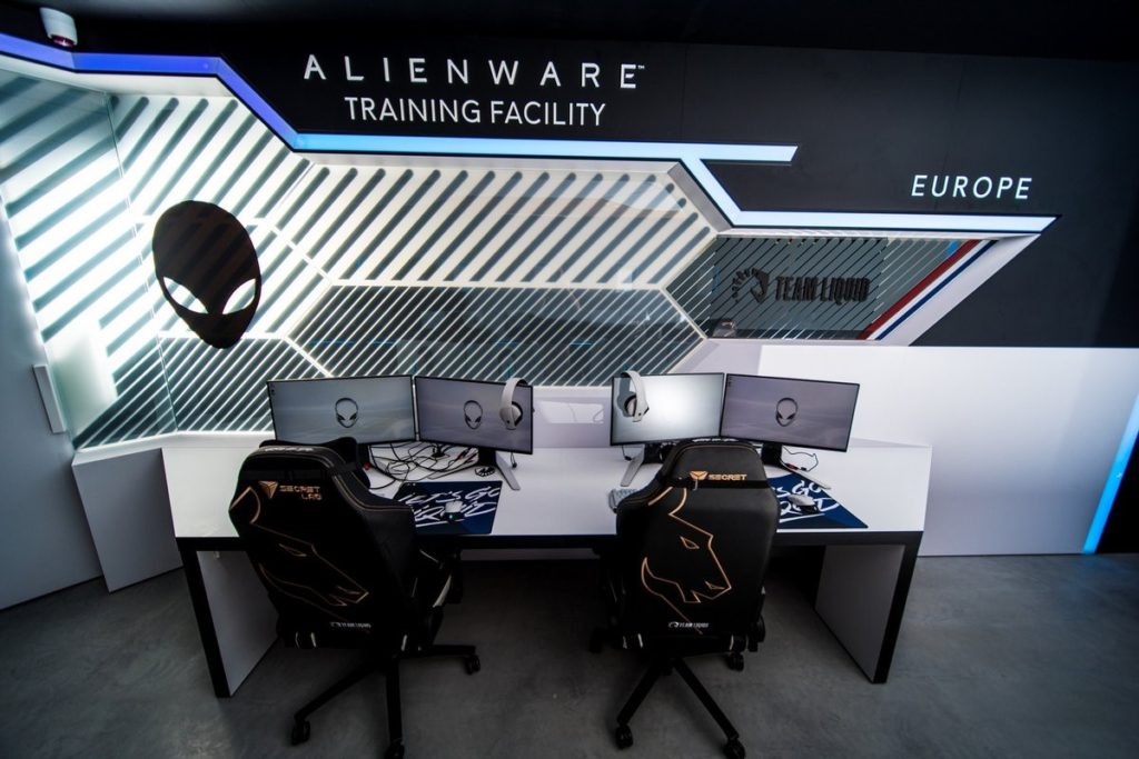 Tréninkové centrum Alienware